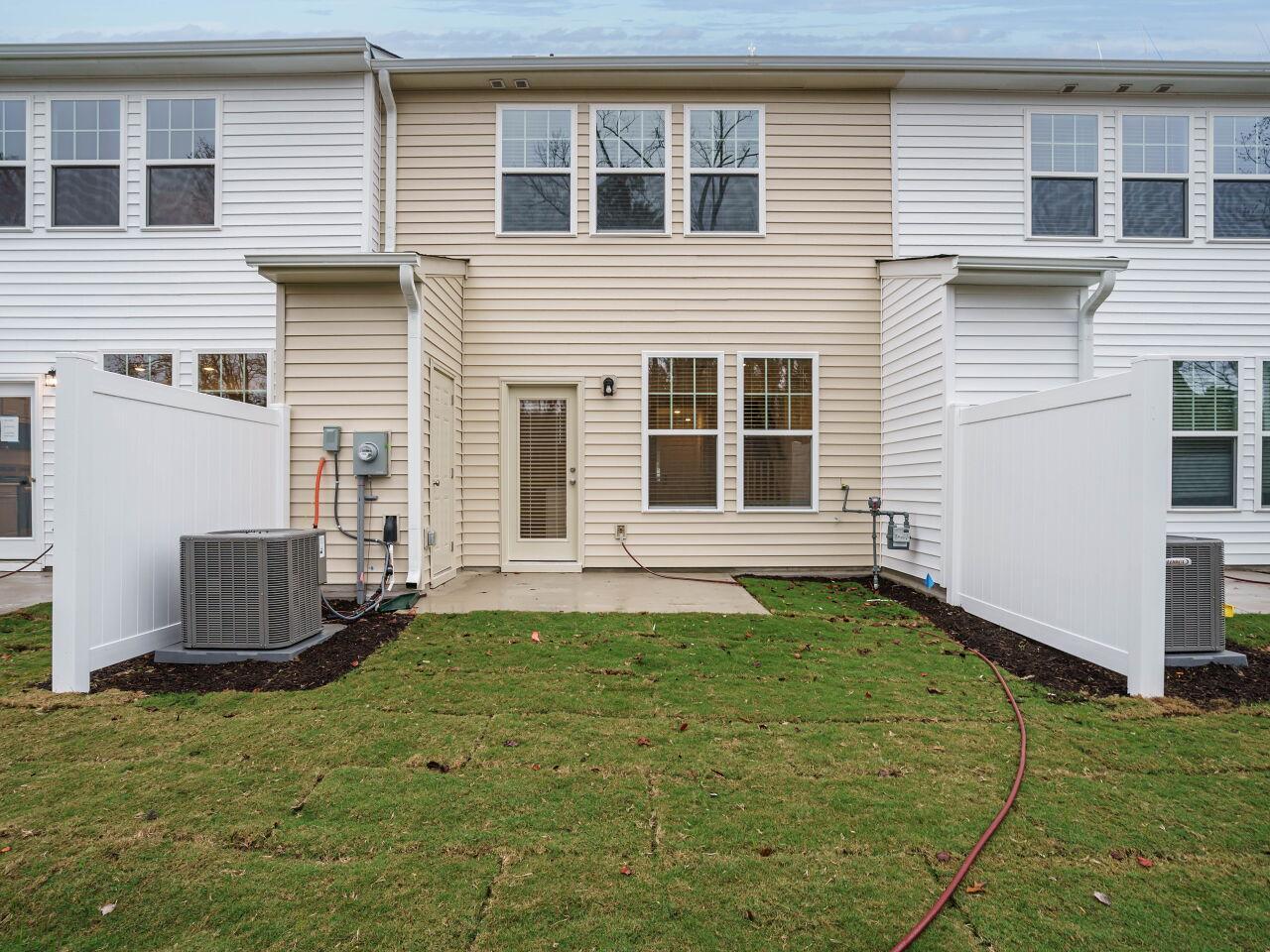 17 Hosta Way