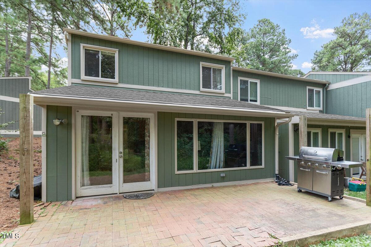 712 Godwin Court