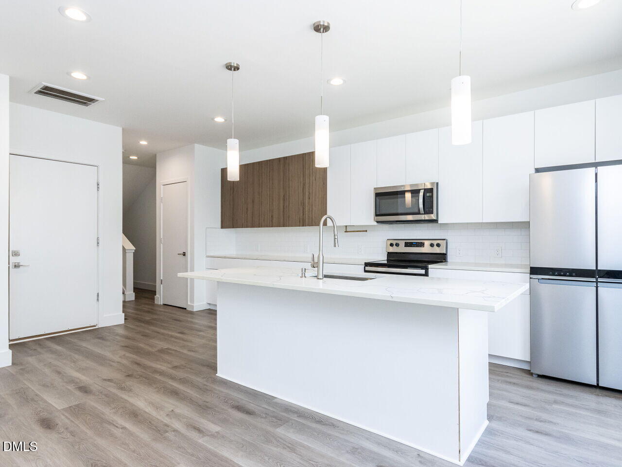 2019 Jade Street