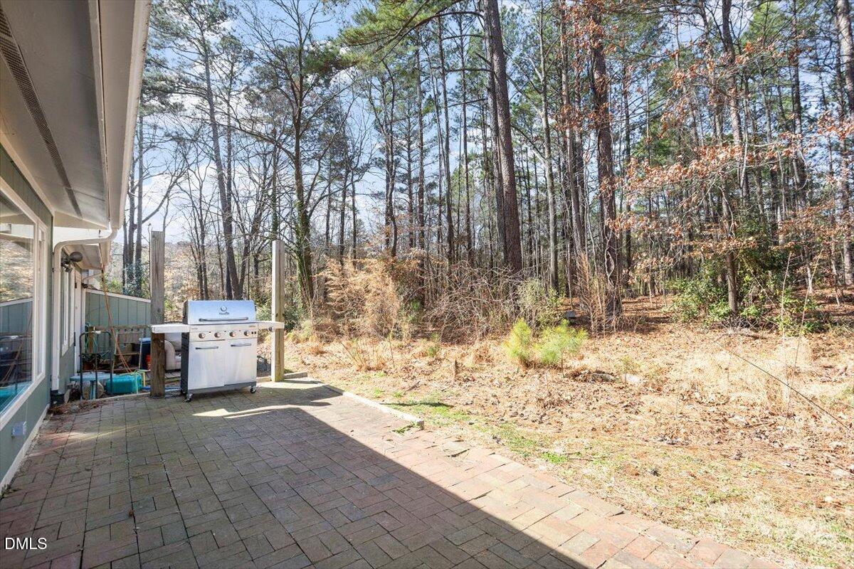 712 Godwin Court