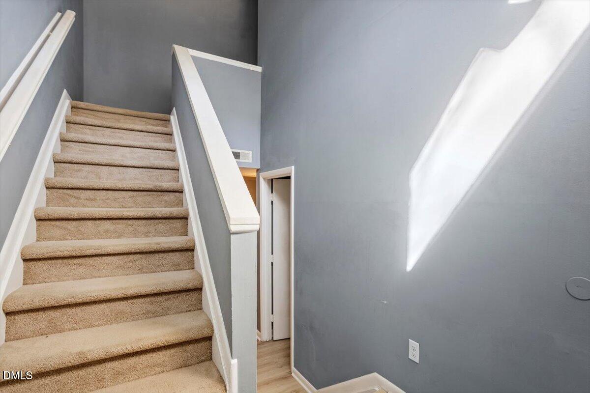 712 Godwin Court