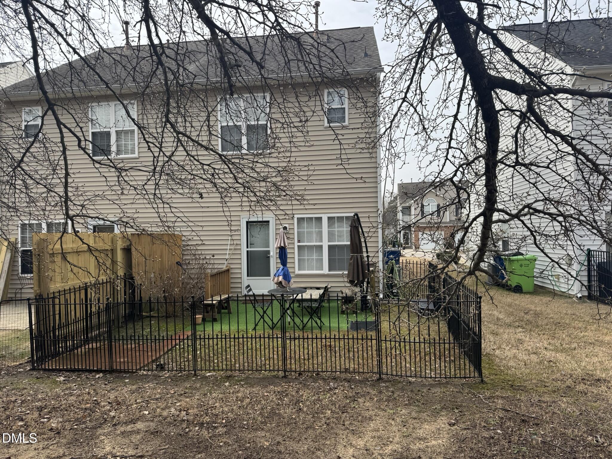 2044 Metacomet Way