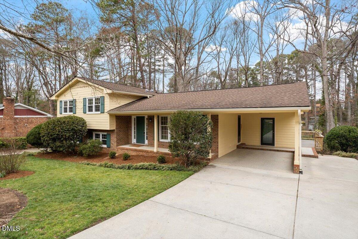 609 Ashe Avenue