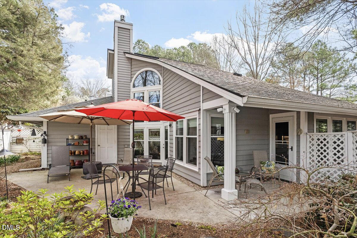 110 White Oak Way