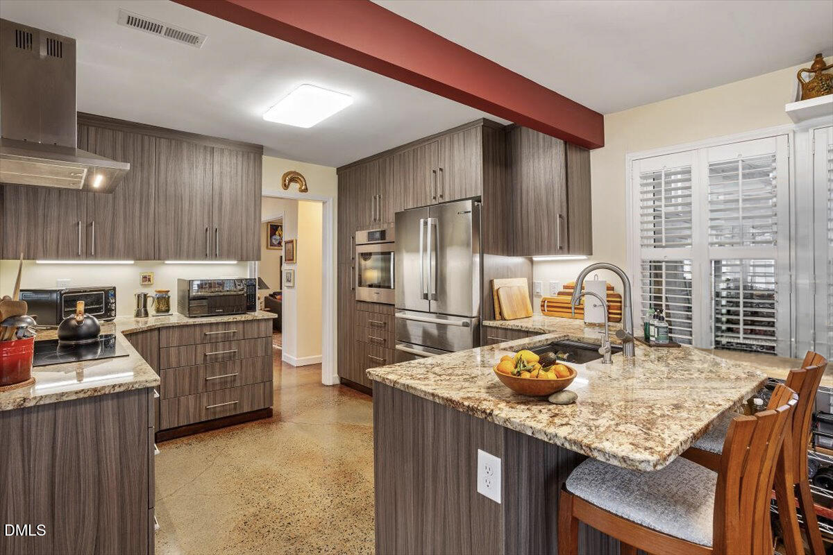 110 White Oak Way