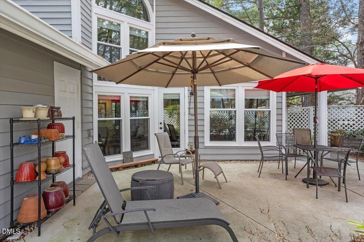 110 White Oak Way