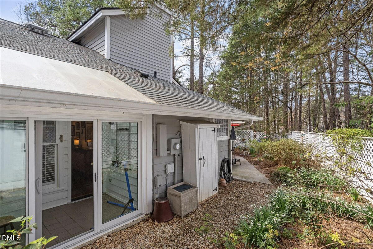 110 White Oak Way