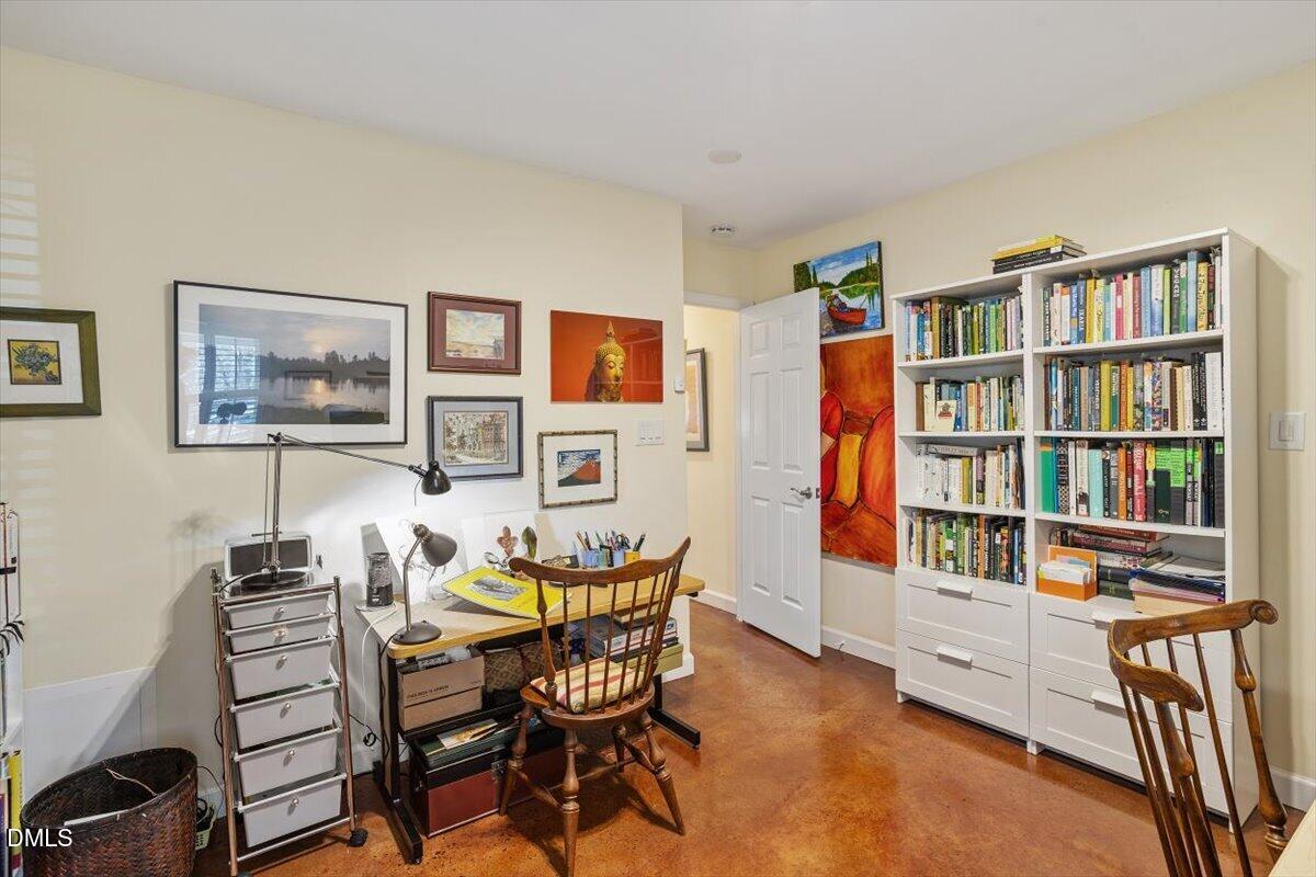 110 White Oak Way