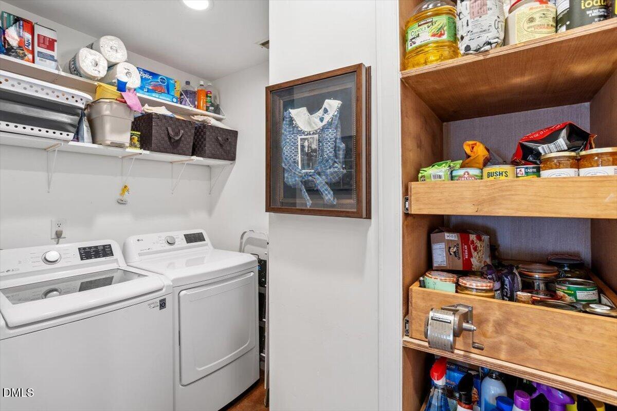 110 White Oak Way