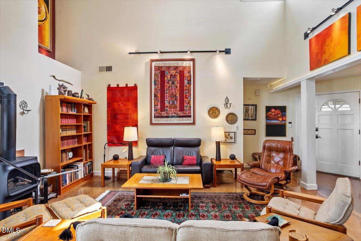 110 White Oak Way