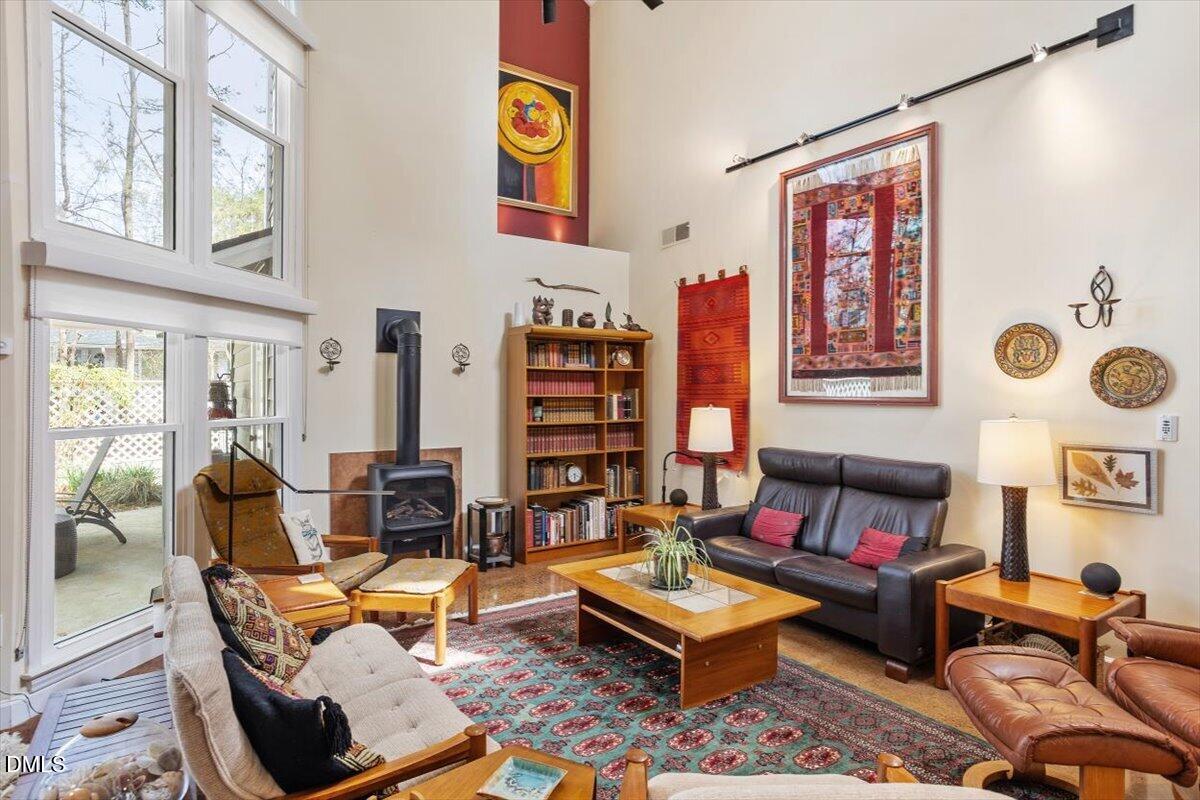 110 White Oak Way