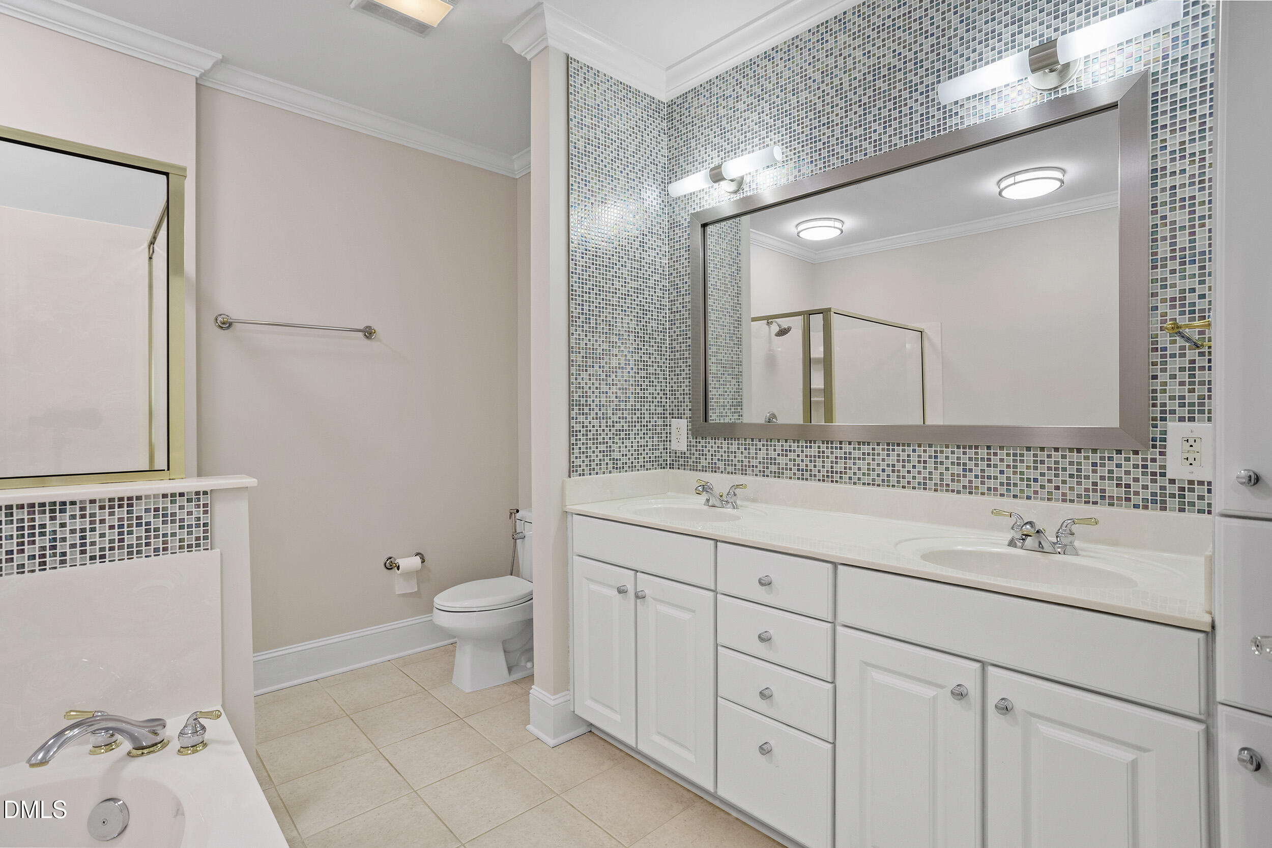 3700 Baron Cooper Pass # 204