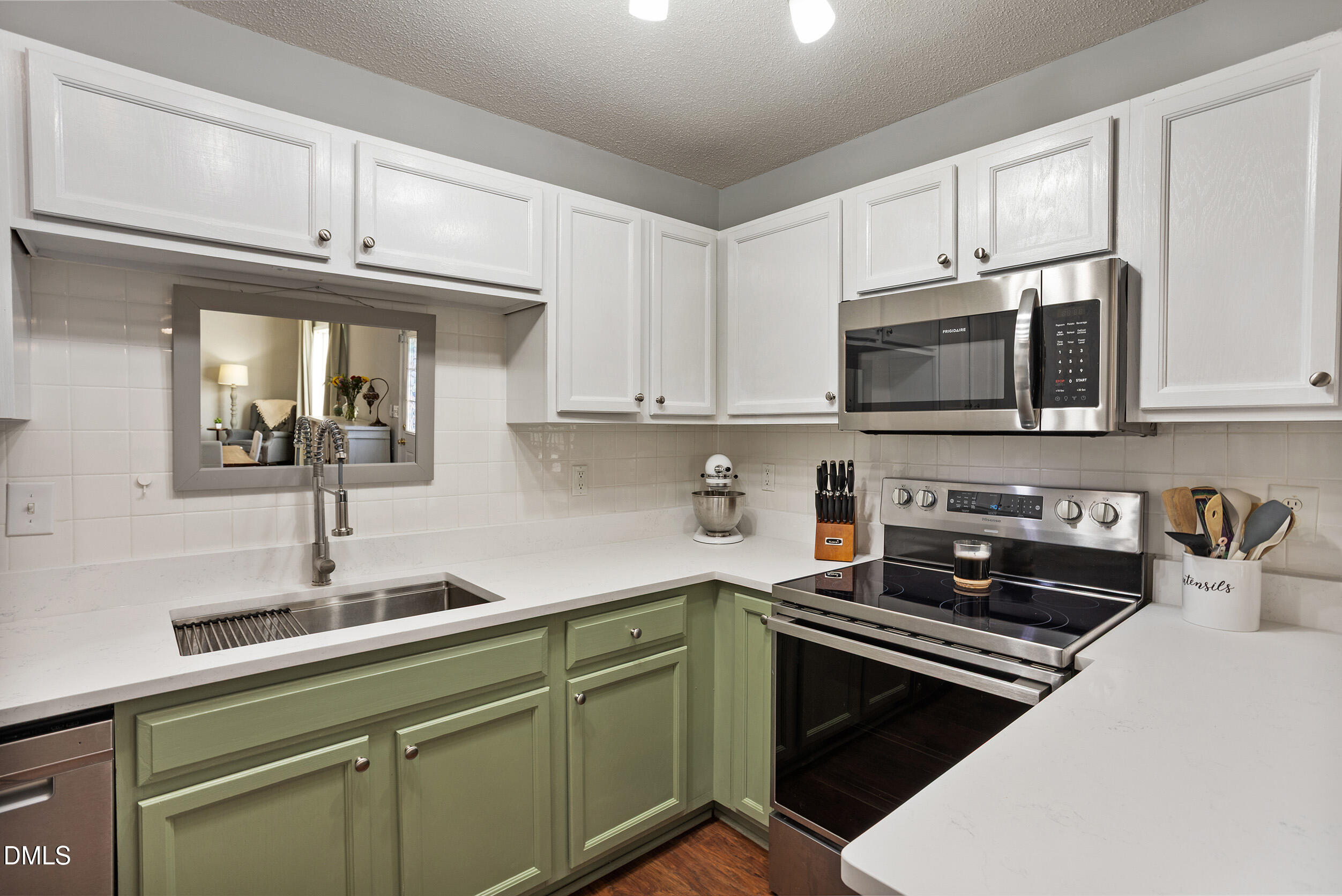 313 Pittsboro Street