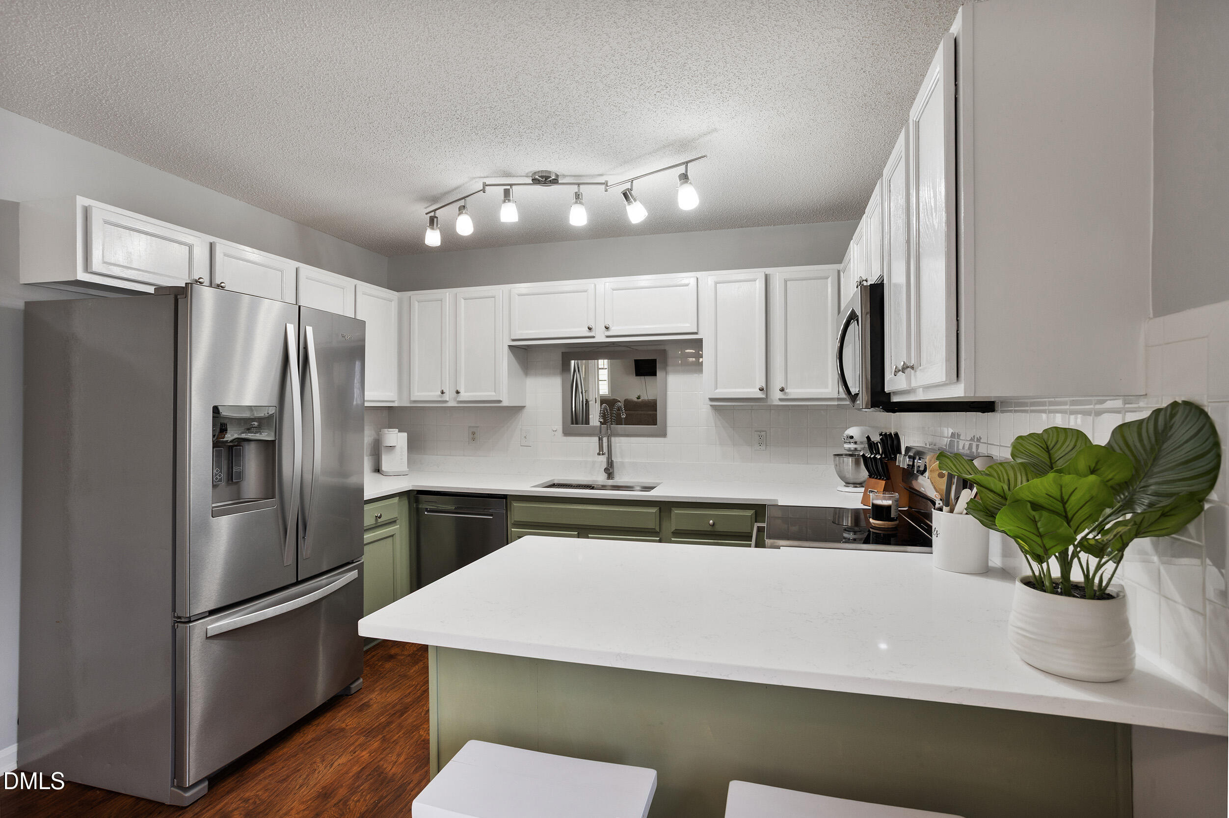 313 Pittsboro Street