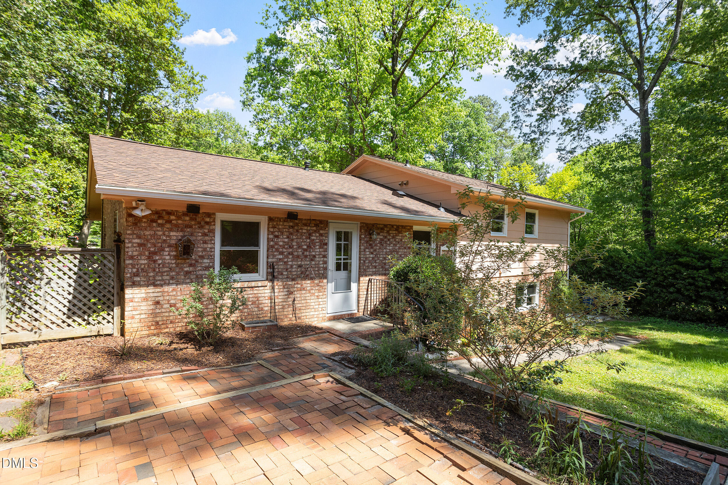 4711 Tanglewood Drive