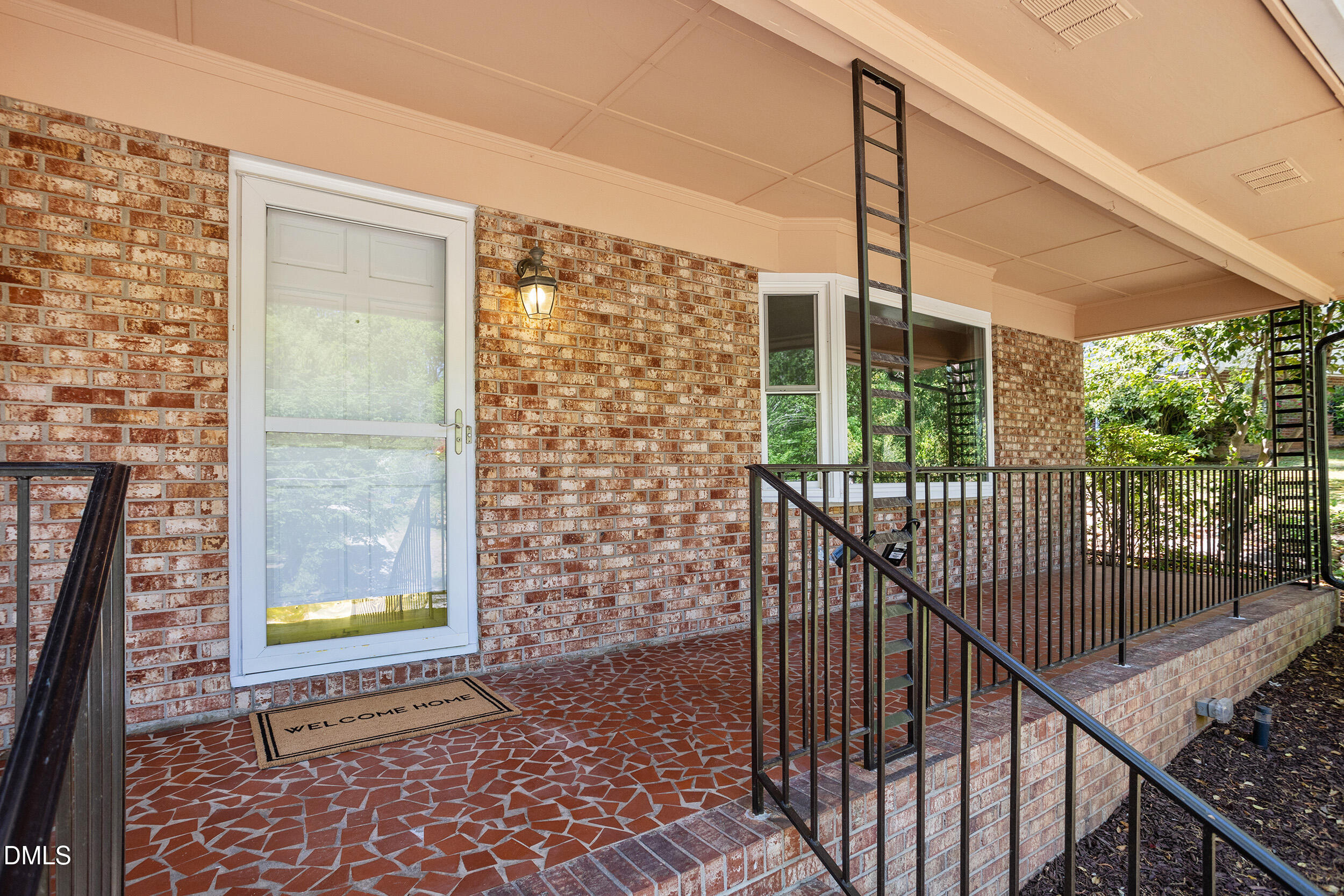 4711 Tanglewood Drive