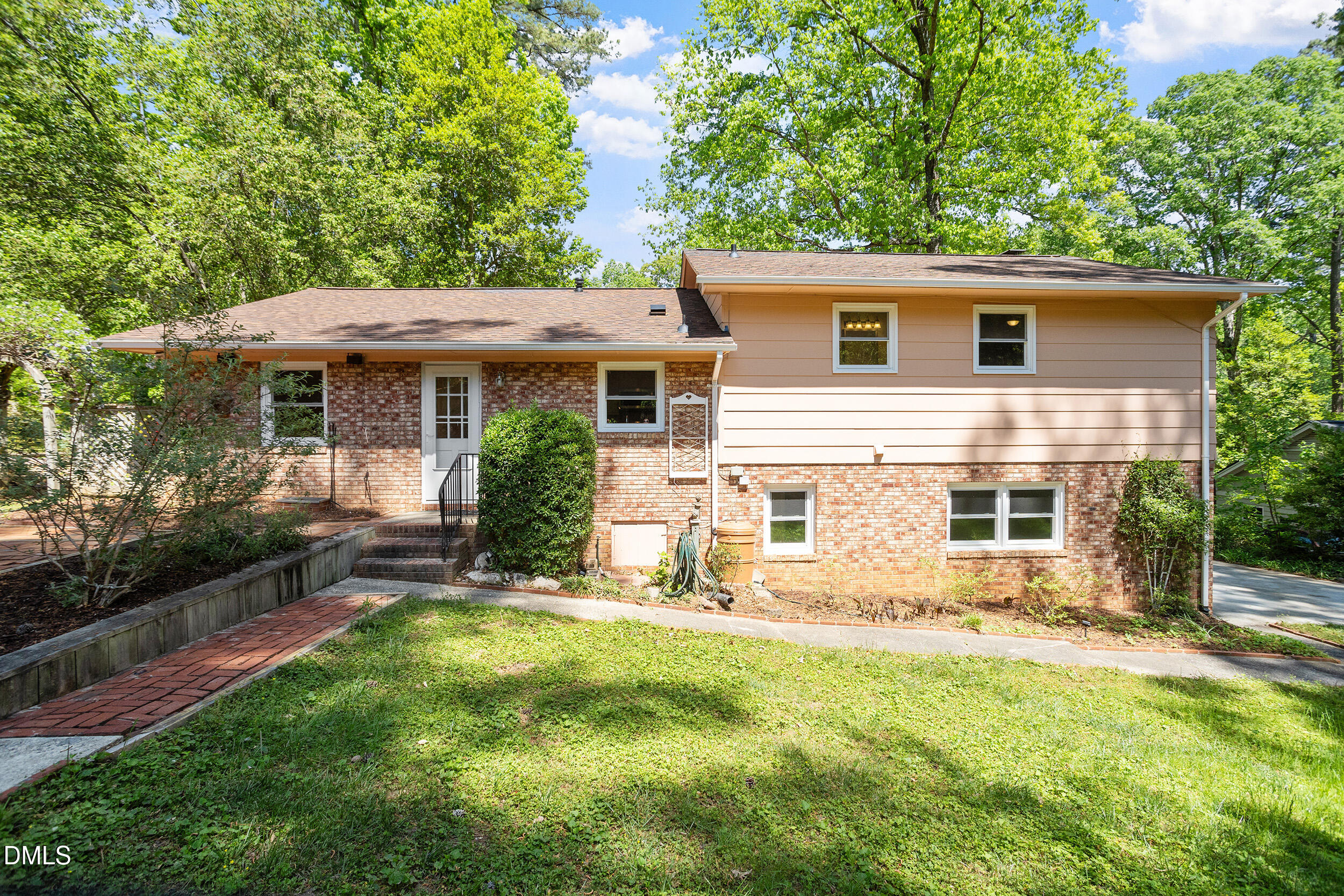 4711 Tanglewood Drive