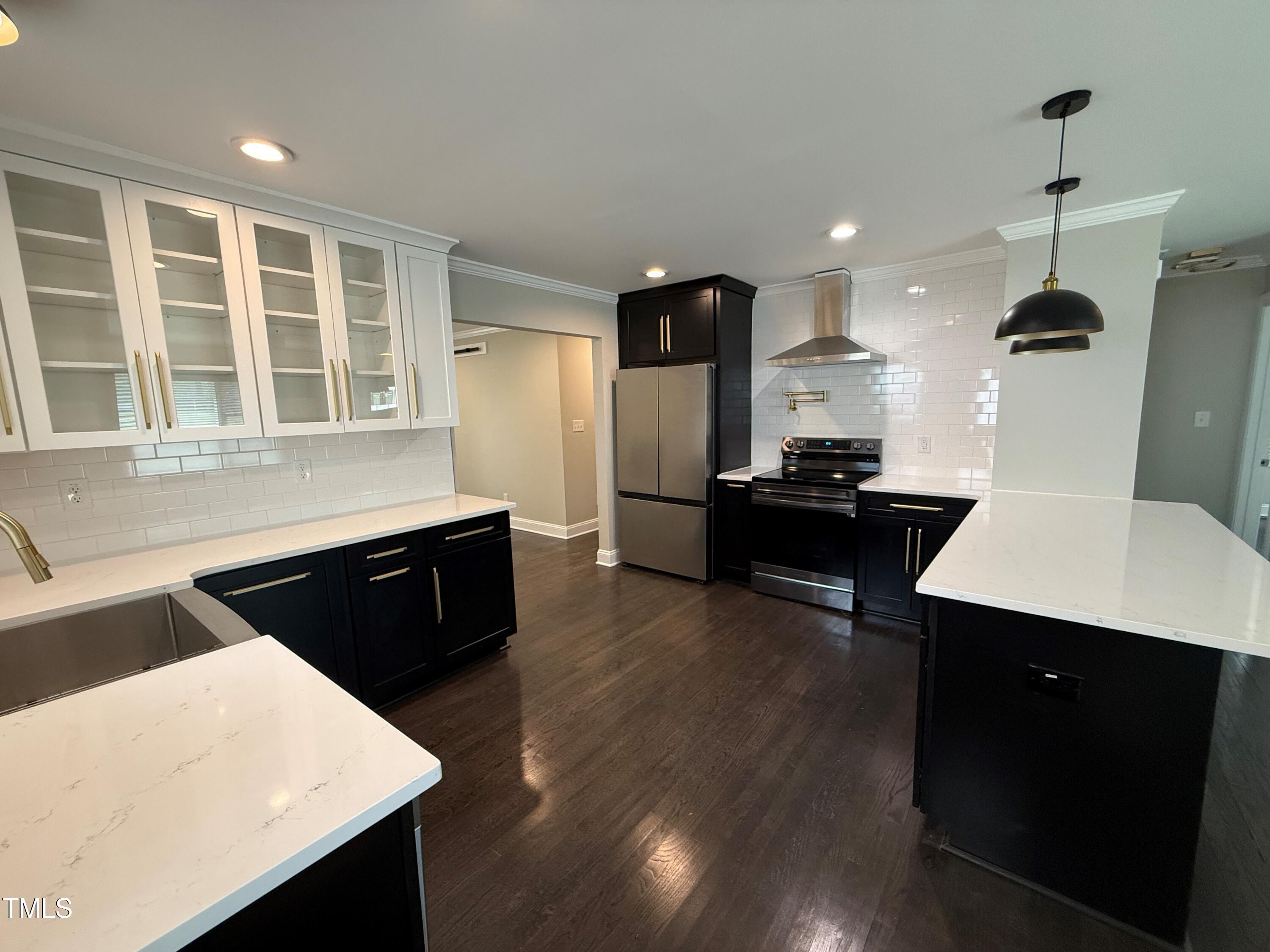 215 Walnut Street