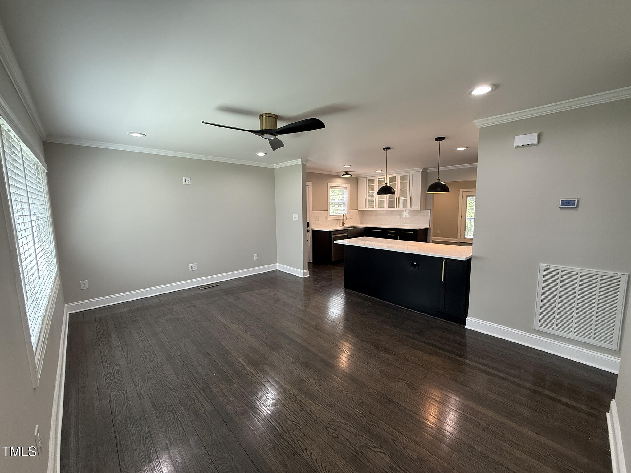 215 Walnut Street