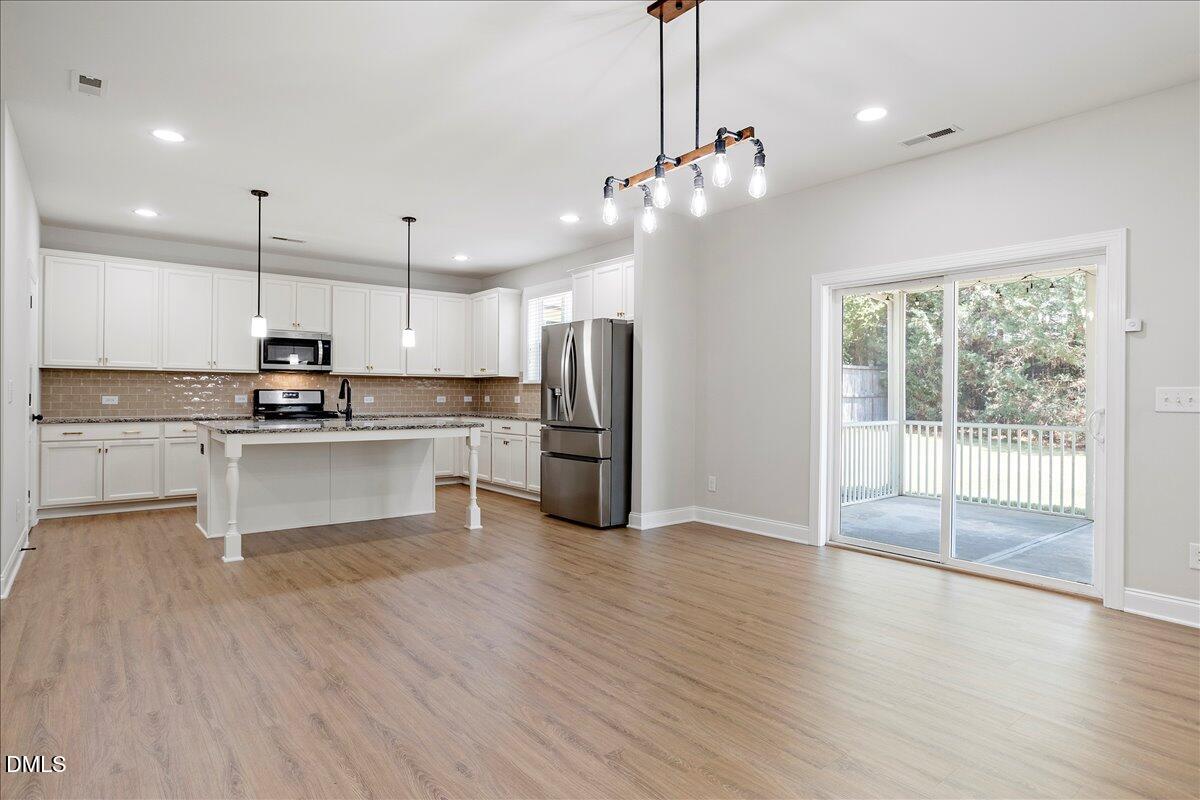 2104 Temple Hills Way
