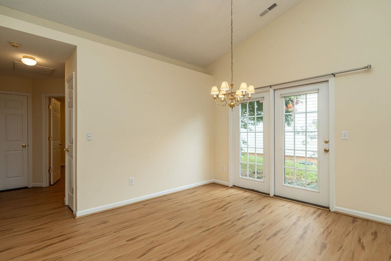 5320 Roan Mountain Place