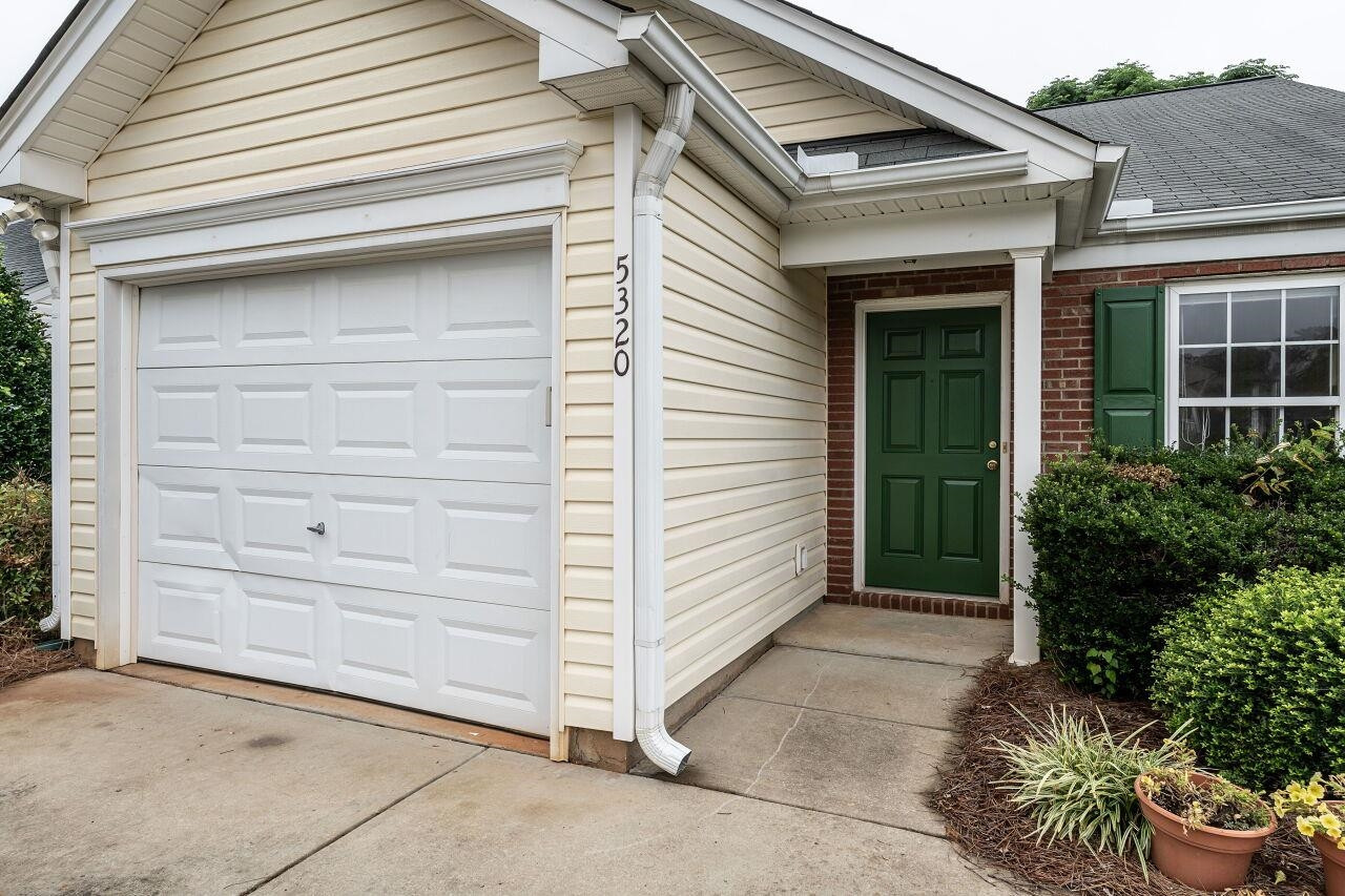 5320 Roan Mountain Place