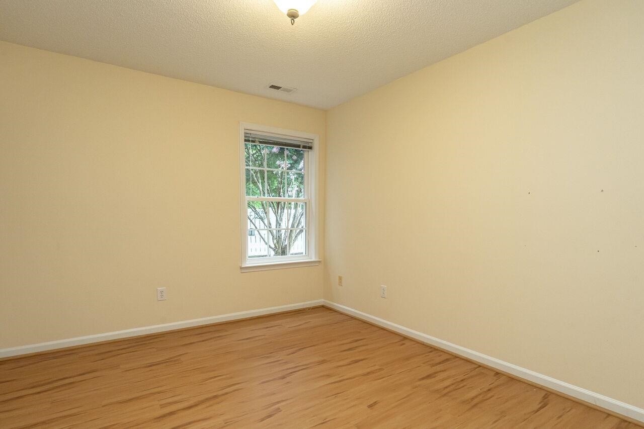 5320 Roan Mountain Place