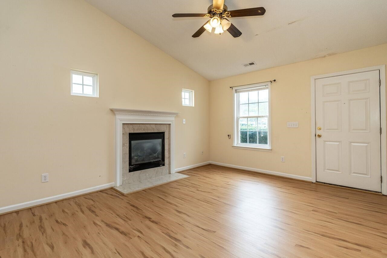 5320 Roan Mountain Place