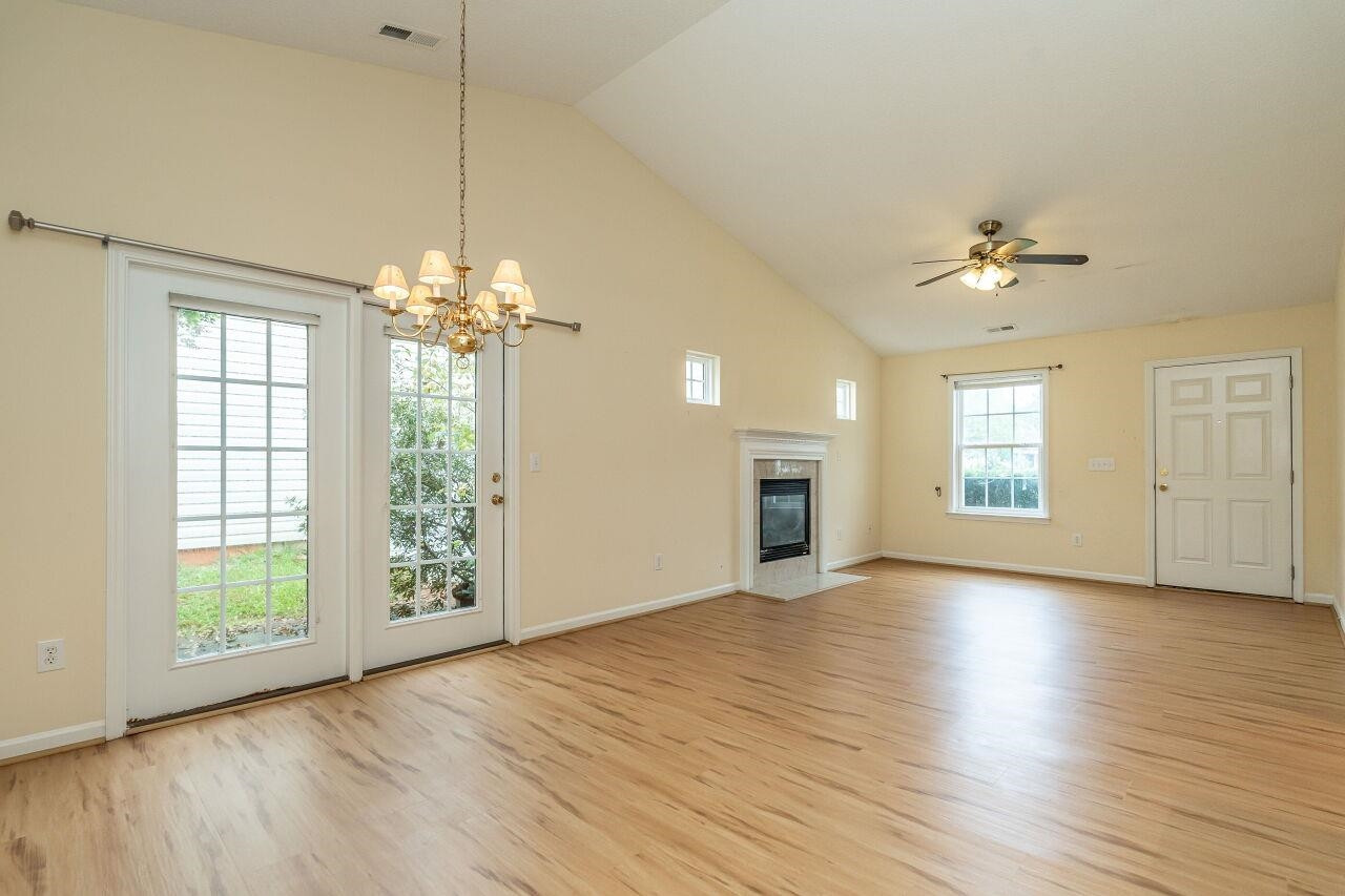 5320 Roan Mountain Place