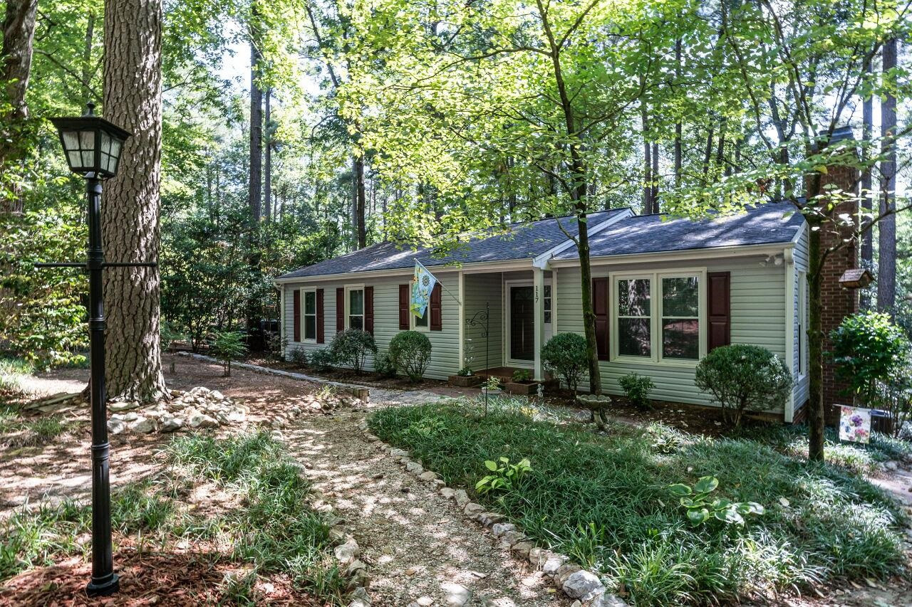117 Flora McDonald Lane