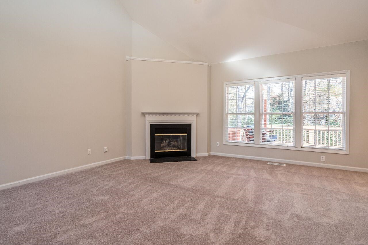121 Longbridge Drive