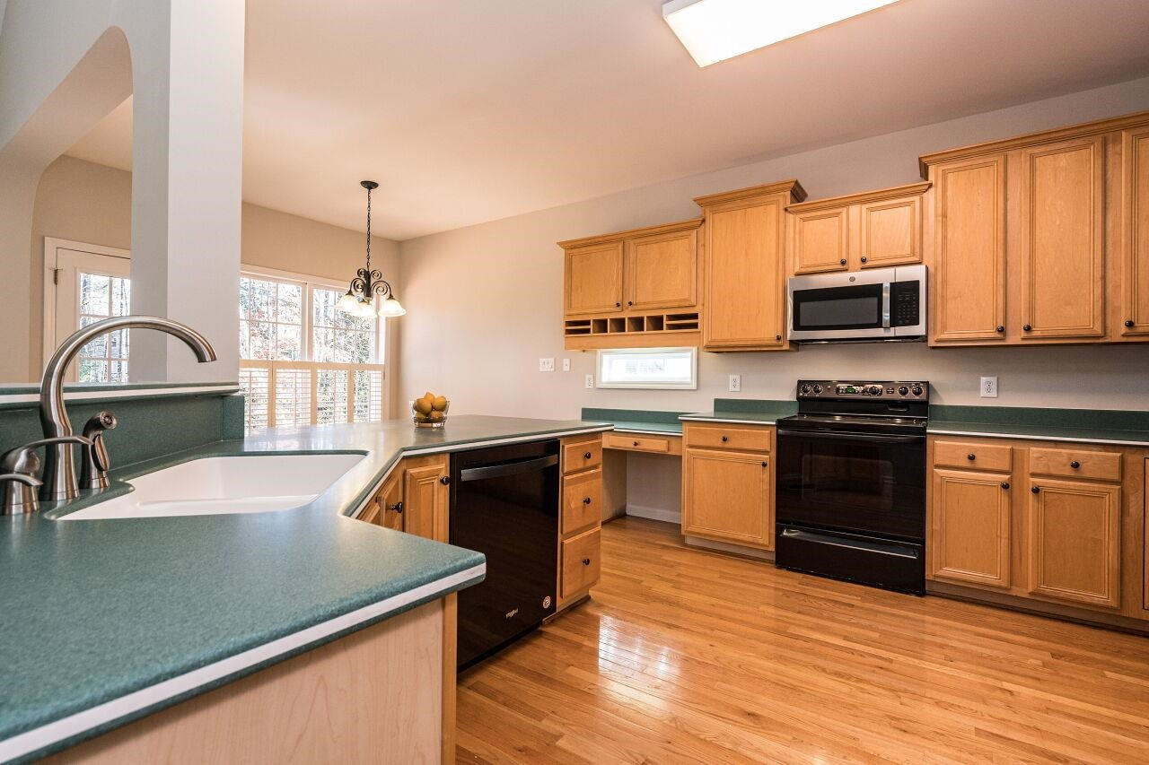 121 Longbridge Drive