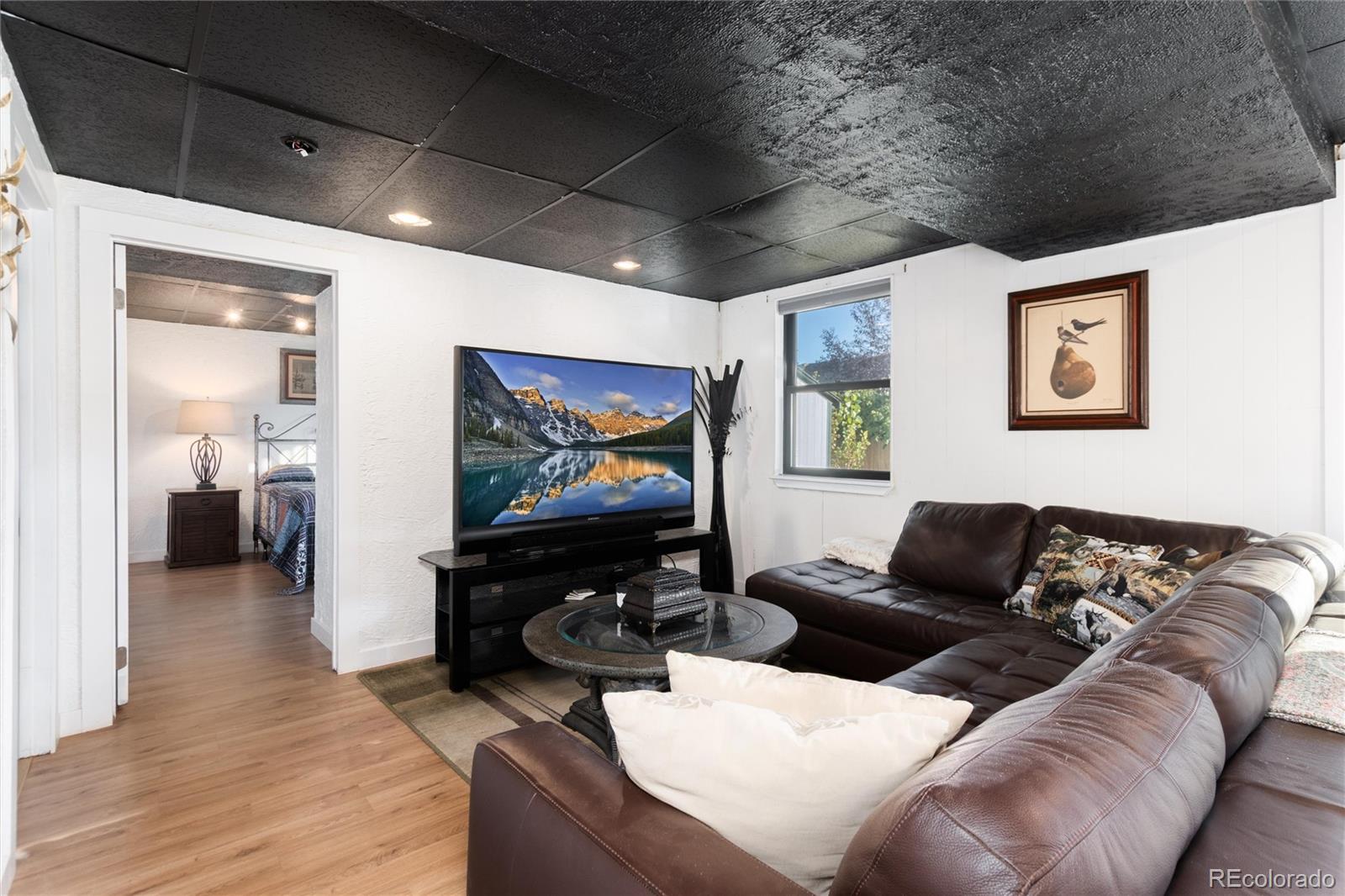 11090 W Pyramid Peak