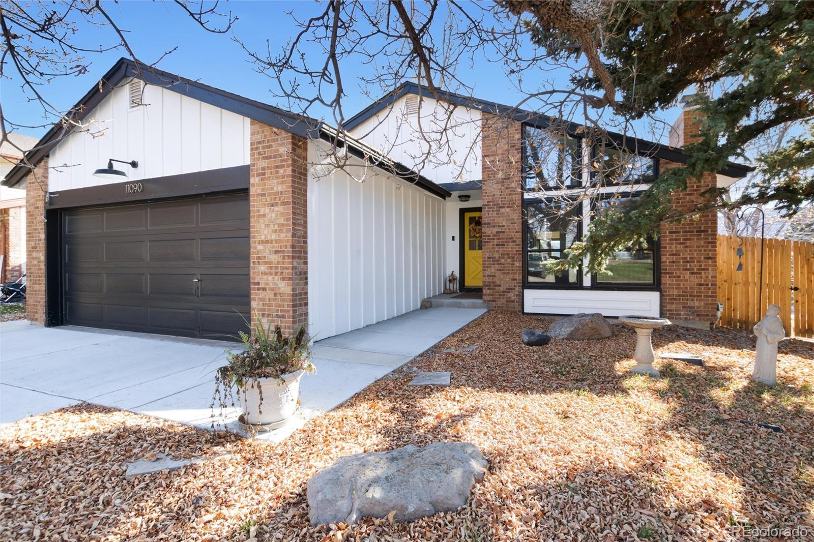 11090 W Pyramid Peak