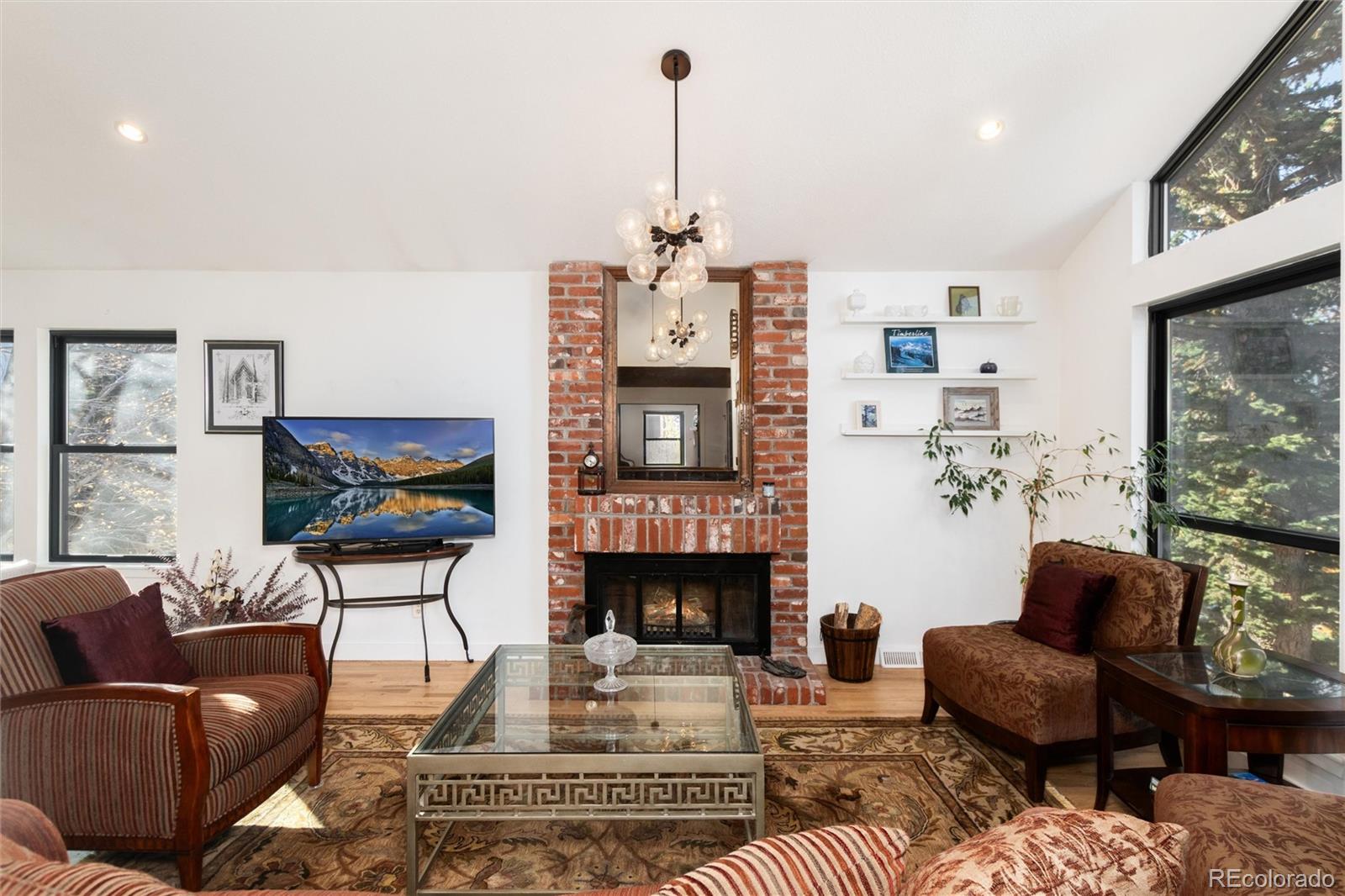 11090 W Pyramid Peak