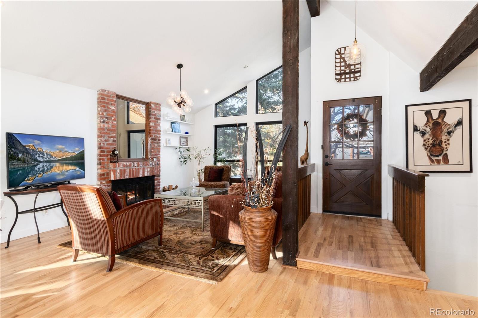 11090 W Pyramid Peak