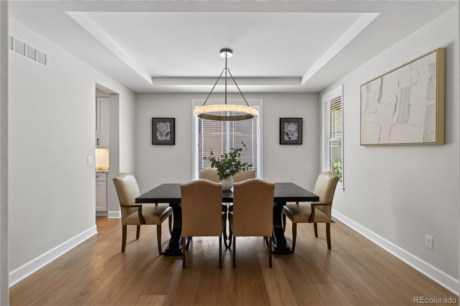 255 Maplehurst Point