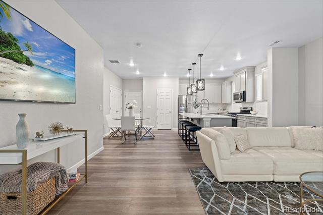 16421 Askins Loop