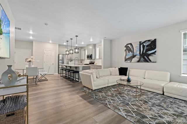 16421 Askins Loop