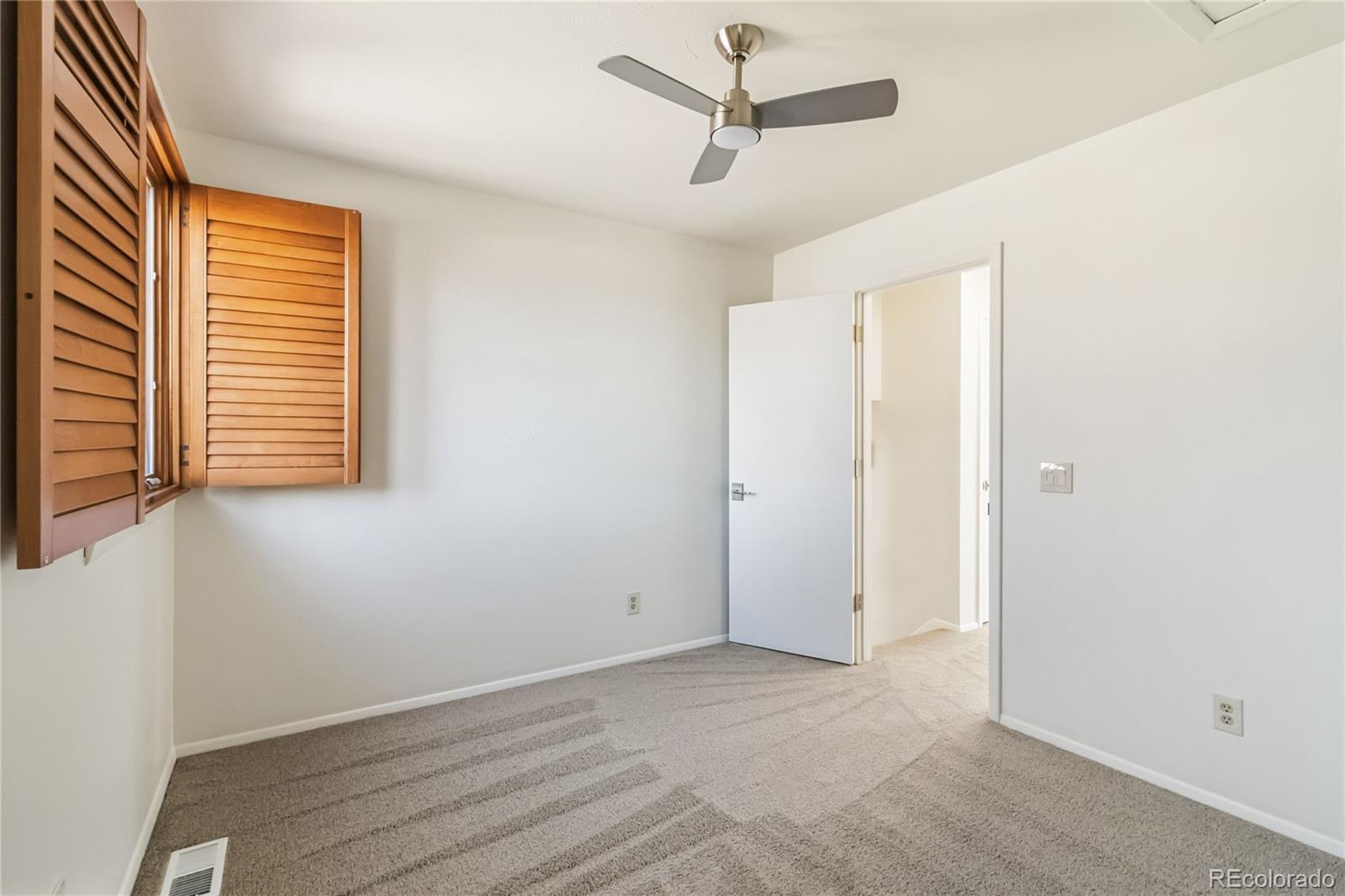 5017 S Quintero Circle