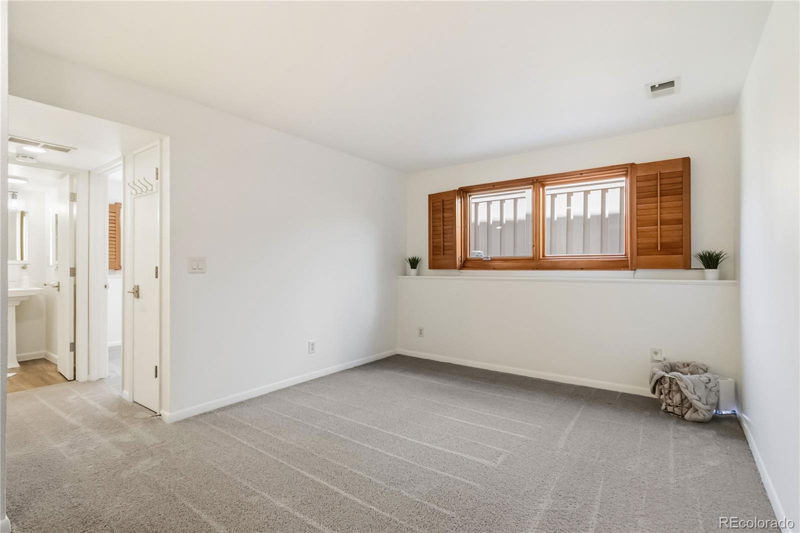 5017 S Quintero Circle