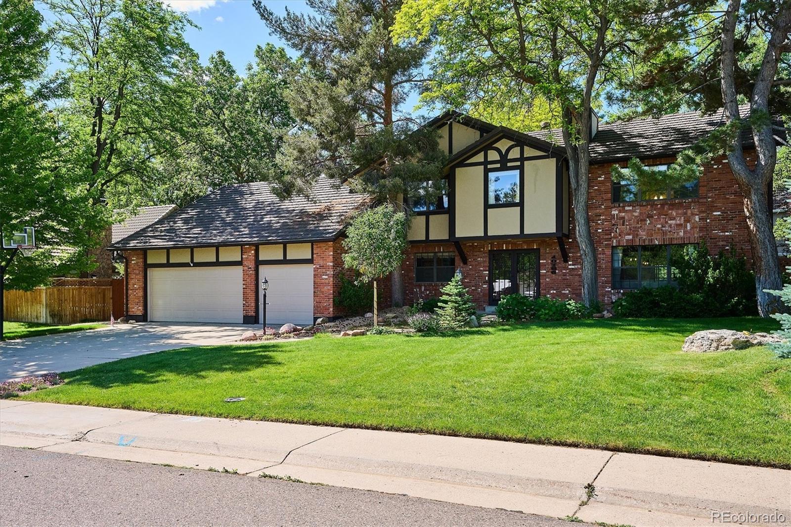 10786 E Crestline Place