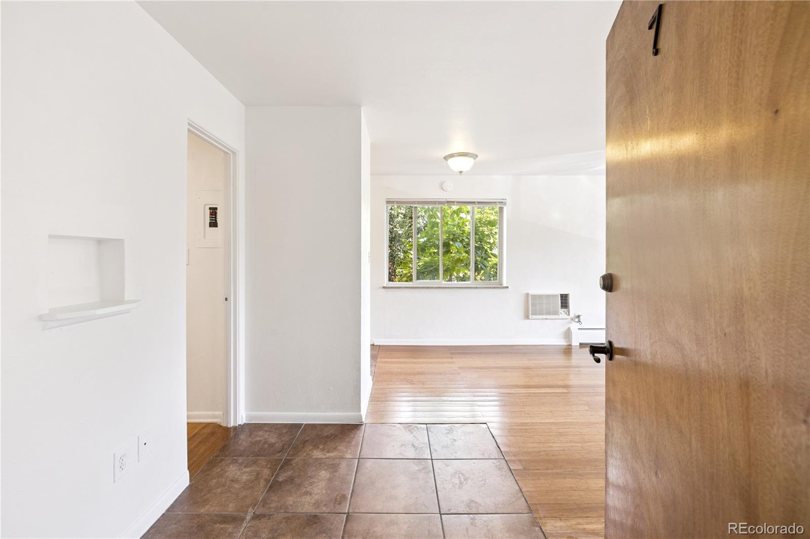 200 N Sherman Street Unit: 7
