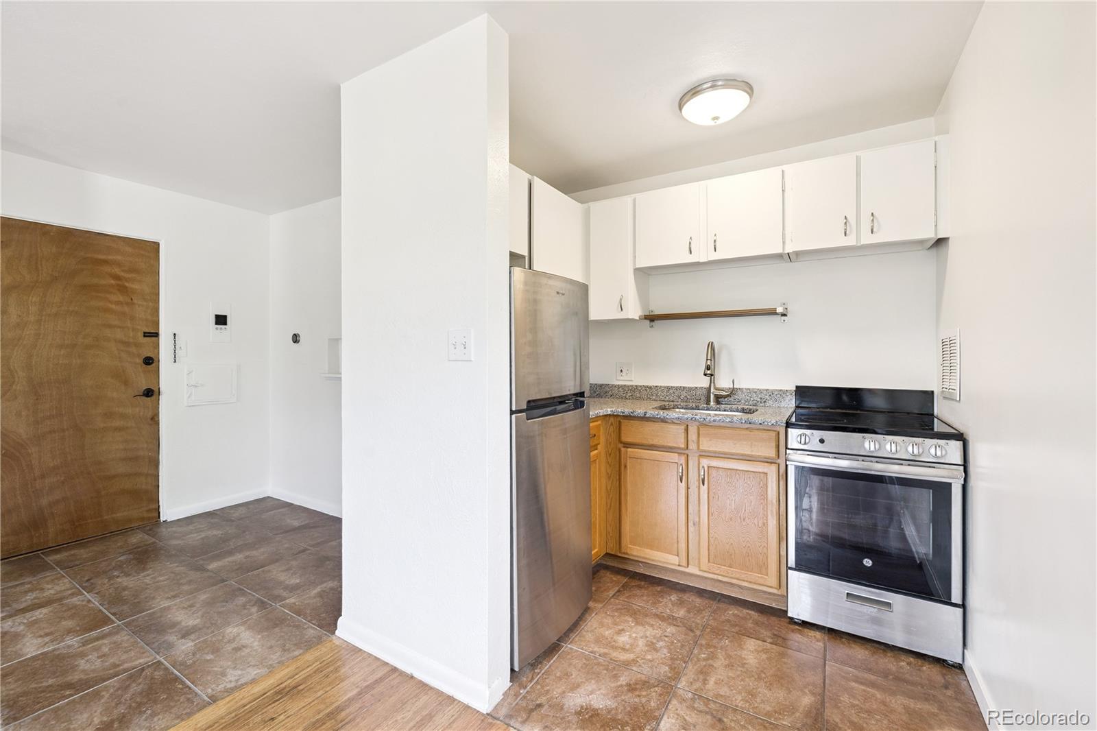 200 N Sherman Street Unit: 7