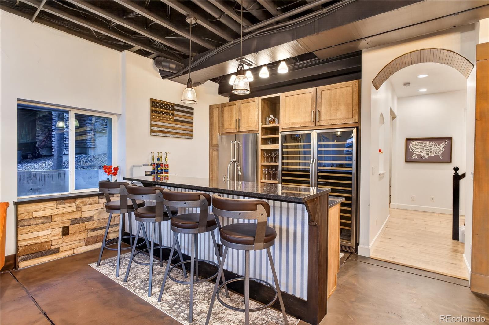 219 Maplehurst Point