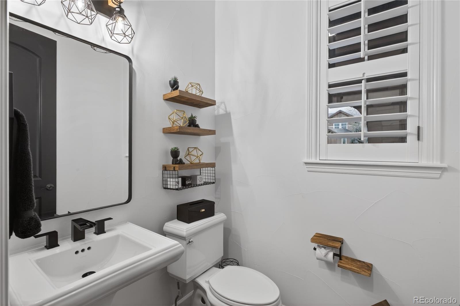 219 Maplehurst Point