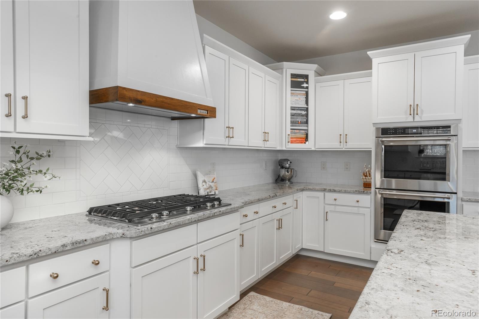 802 Braesheather Place