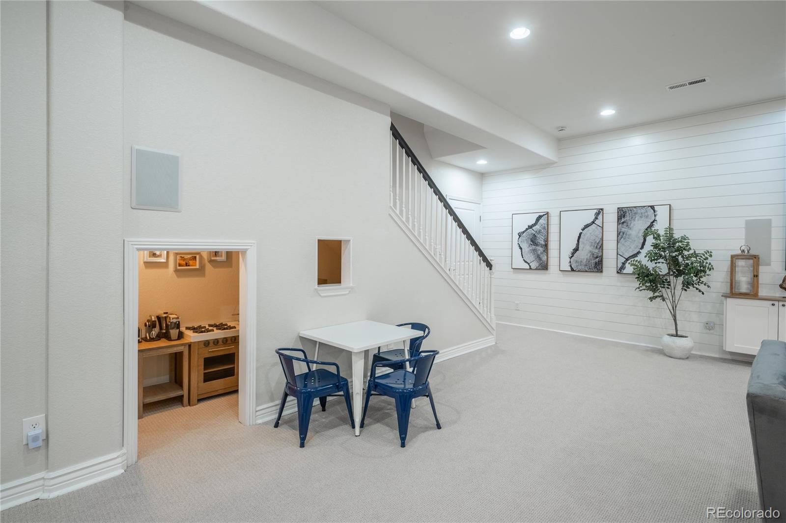 802 Braesheather Place