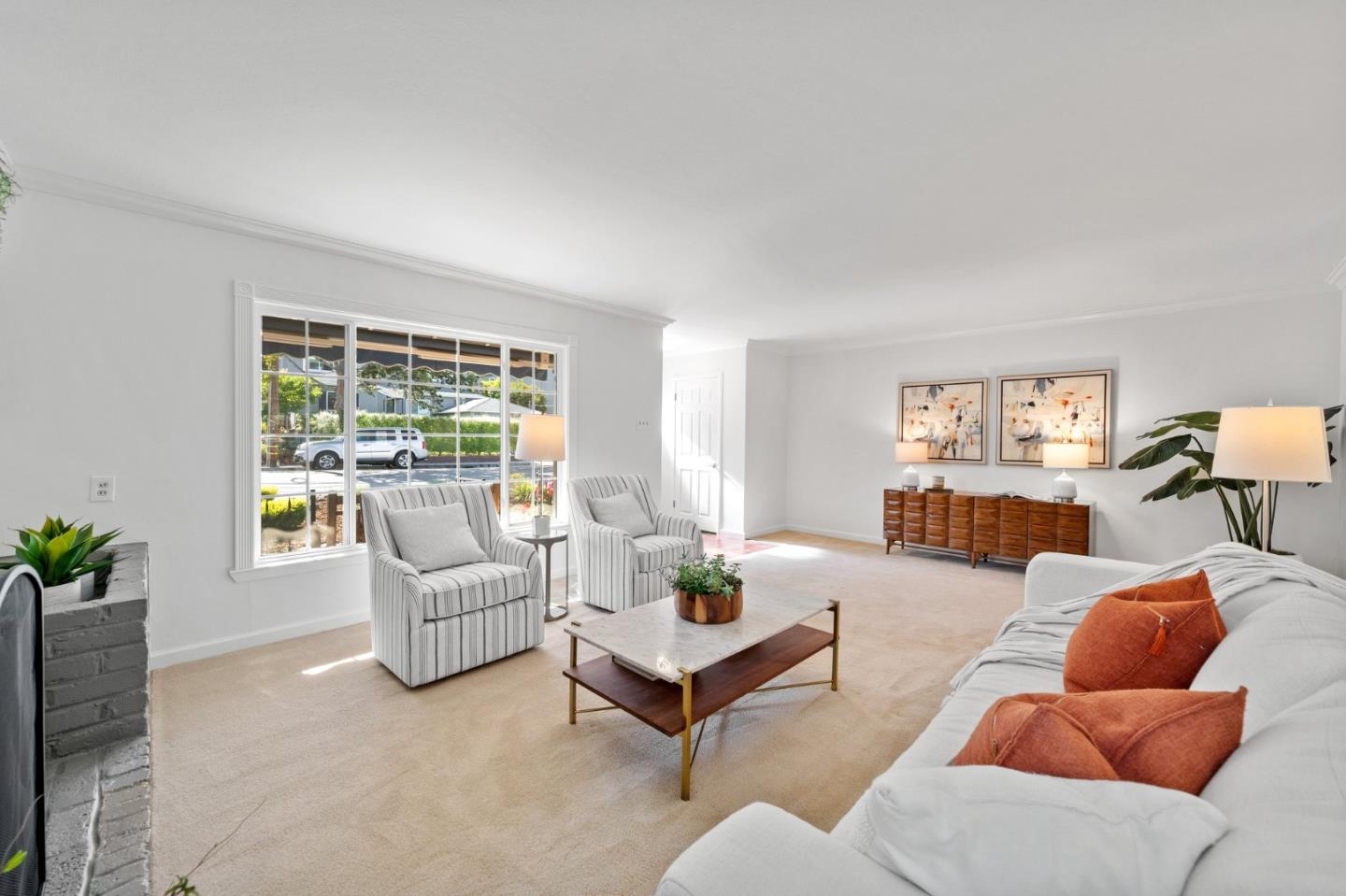 1411 Cordilleras AVE