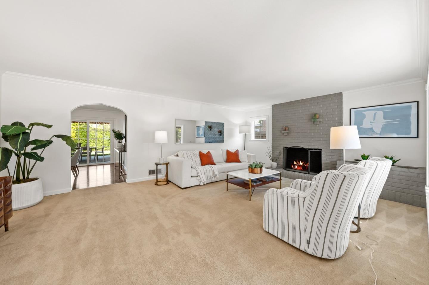 1411 Cordilleras AVE